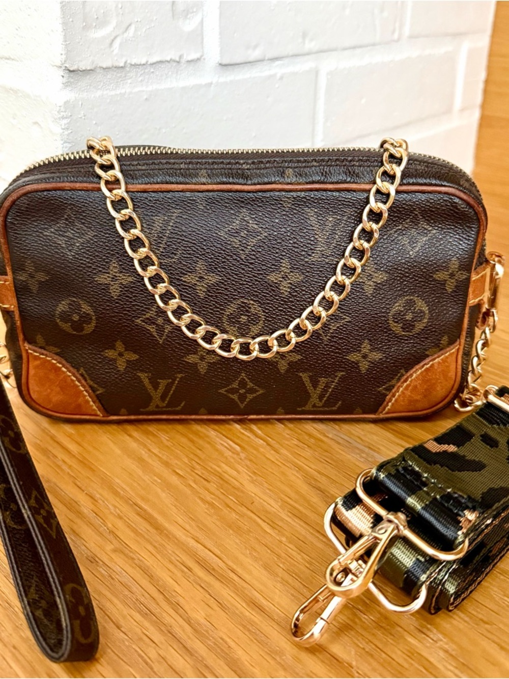 Louis Vuitton Authentic Vintage Marly Dragonne PM Clutch / Crossbody